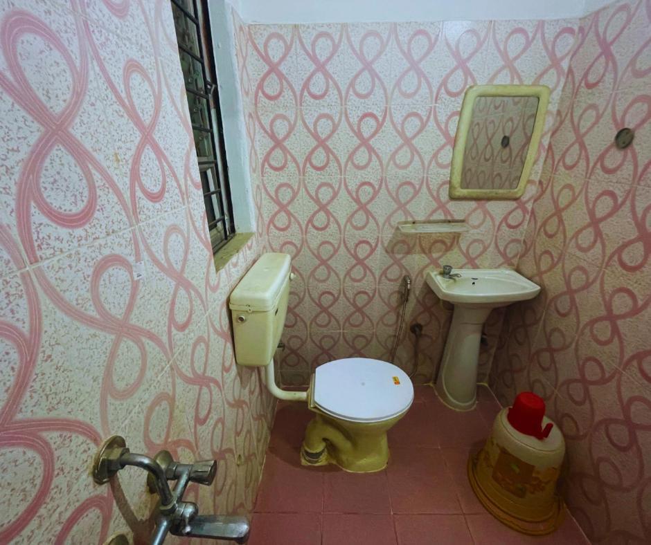 ホテル H K Residency Near Kalakshetra グワーハーティー エクステリア 写真